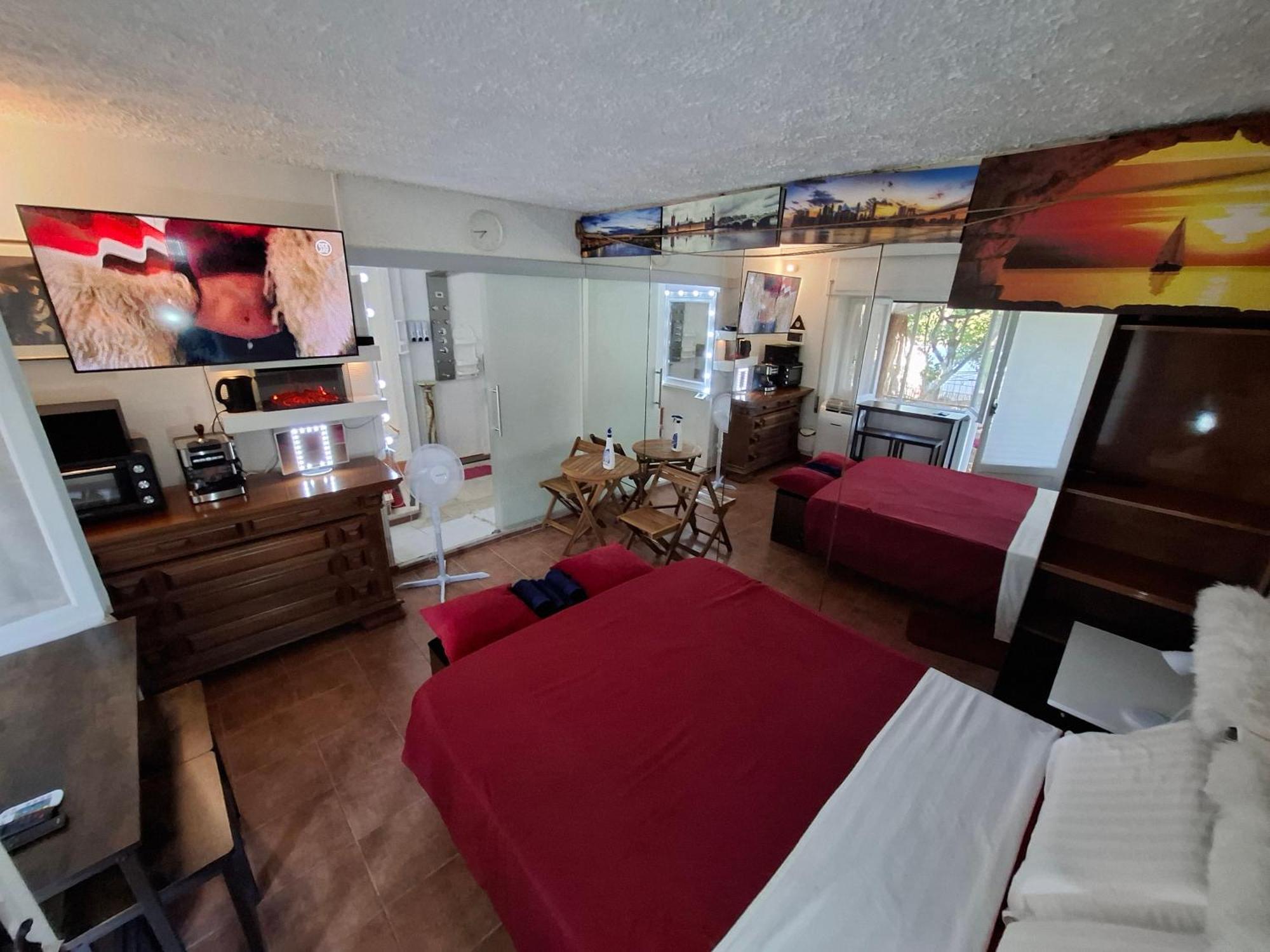 Tarsia Bed & Breakfast Acilia